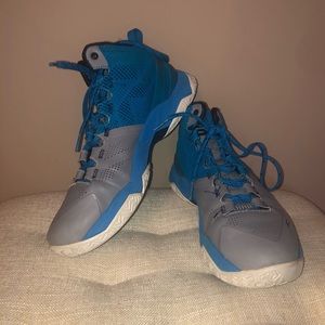 Under armor basketball/ sports sneakers
